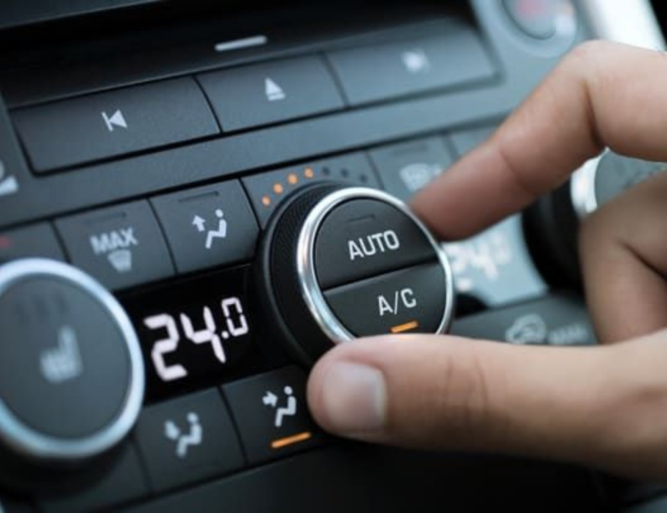 شيخ الصناعية ورشة مركز السيارات، ميكانيكا، ميكانيكي، كهرباء، كهربائي، ميزان، سمكرة، رديتر، فحص كمبيوتر، تكييف السيارات، الكمبيوتر والبرمجة، توضيب القير، الفايبر والكاربون فايبر، صيانة سيارات، sheikh al snaiaa, workshop, car center, mechanics, mechanic, electricity, electrician, wheel balance, samkara, radiator, fahas computer, car air conditioning, computer and programming, gearbox overhaul, fiber and carbon carbon fiber, car maintenance