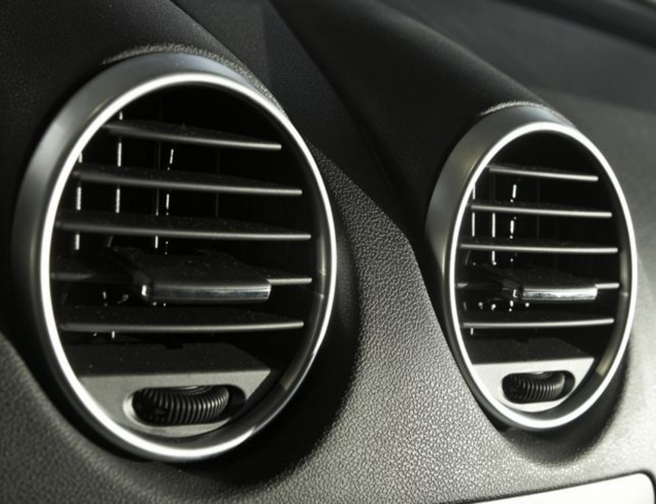 شيخ الصناعية ورشة مركز السيارات، ميكانيكا، ميكانيكي، كهرباء، كهربائي، ميزان، سمكرة، رديتر، فحص كمبيوتر، تكييف السيارات، الكمبيوتر والبرمجة، توضيب القير، الفايبر والكاربون فايبر، صيانة سيارات، sheikh al snaiaa, workshop, car center, mechanics, mechanic, electricity, electrician, wheel balance, samkara, radiator, fahas computer, car air conditioning, computer and programming, gearbox overhaul, fiber and carbon carbon fiber, car maintenance